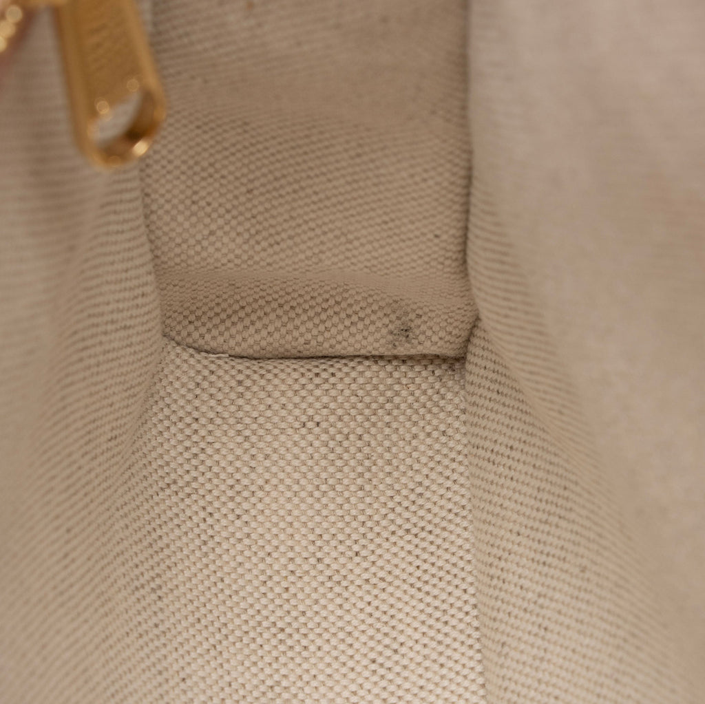 Gucci Jumbo GG Matelasse Mini Top Handle (SHF-TwA5tY)