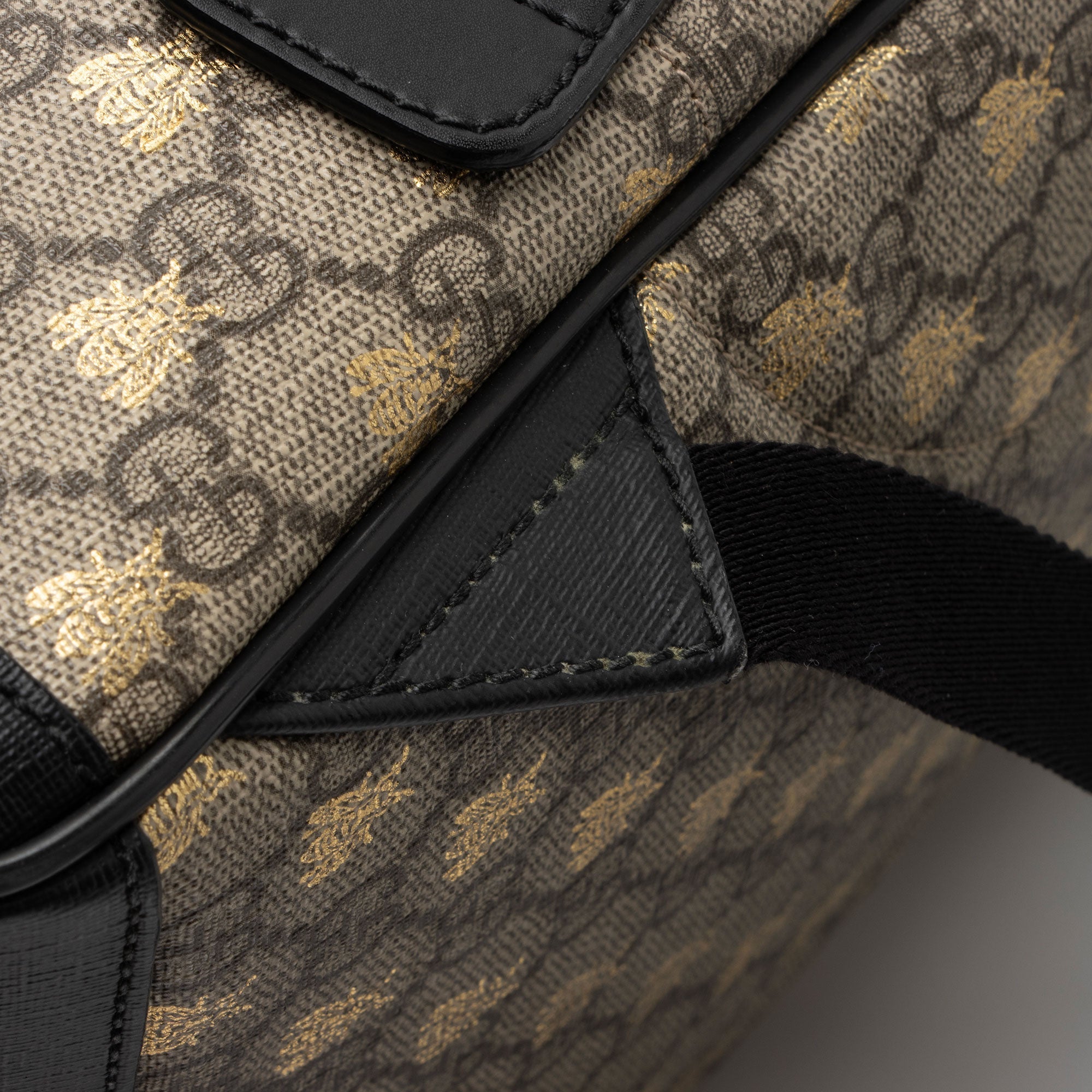 Gucci GG Supreme Bees Small Backpack - FINAL SALE (SHF-StGhrP)