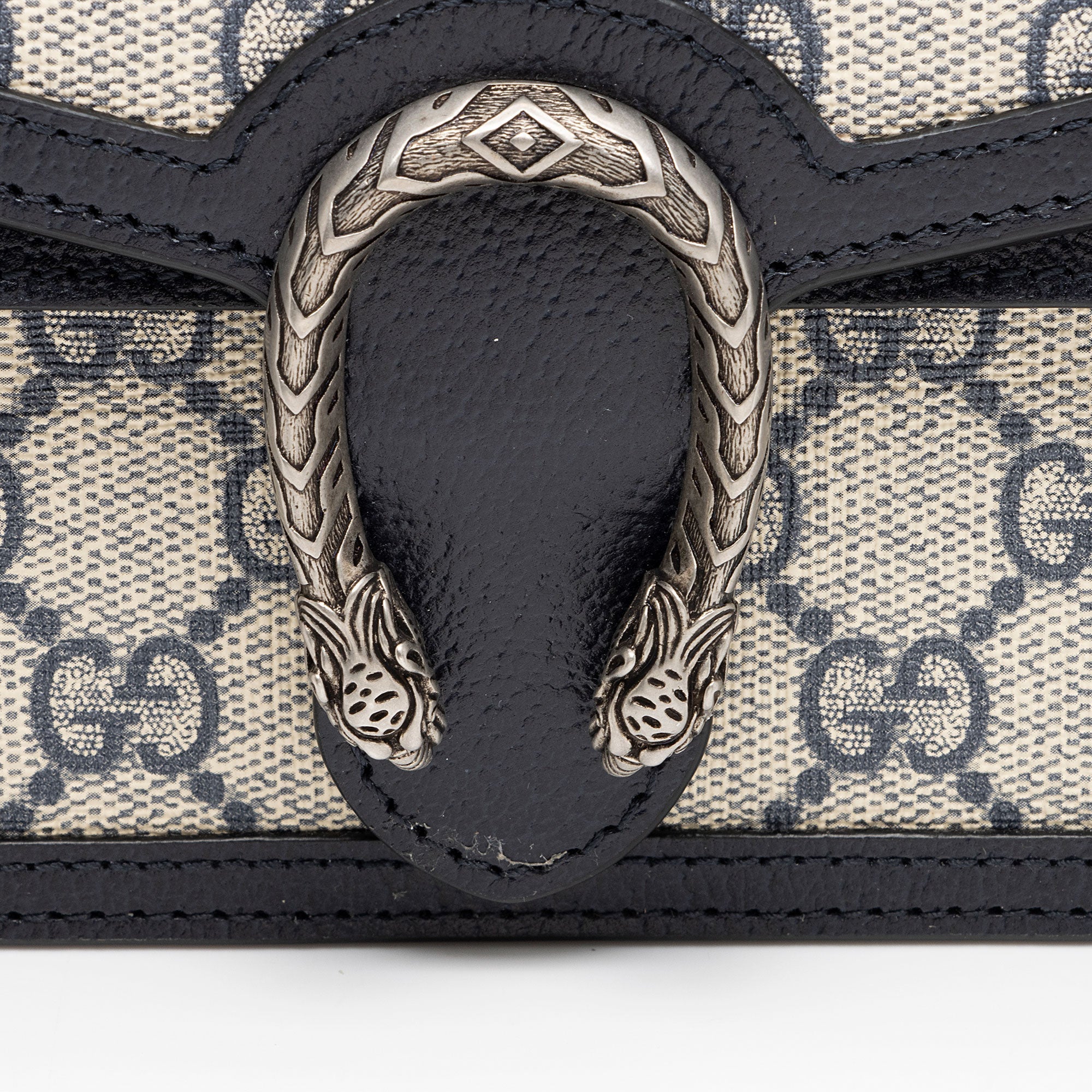 Gucci GG Supreme Dionysus Super Mini Bag (SHF-2RwGm5)