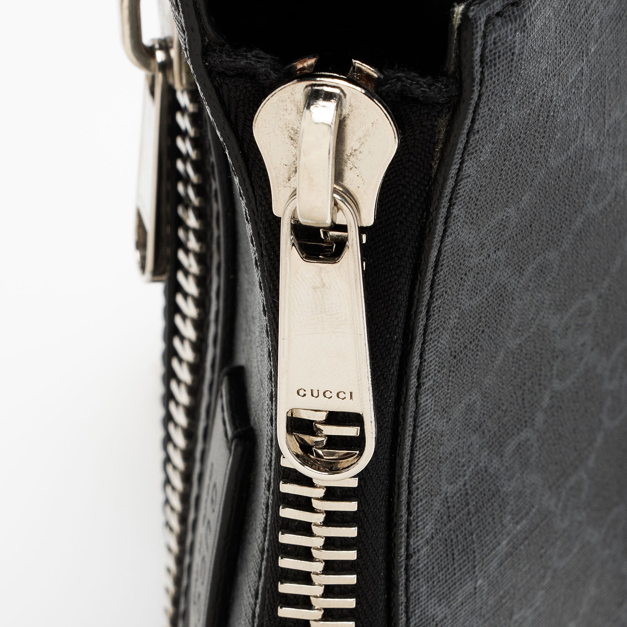 Gucci GG Supreme Small Messenger (SHF-kQ3DUd)