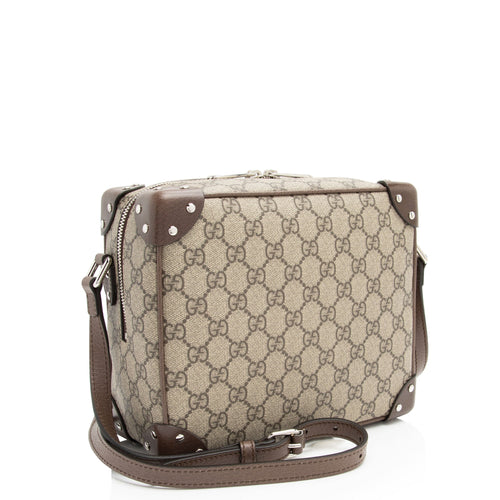 Gucci GG Supreme Square Shoulder Bag (SHF-FRVhxl)