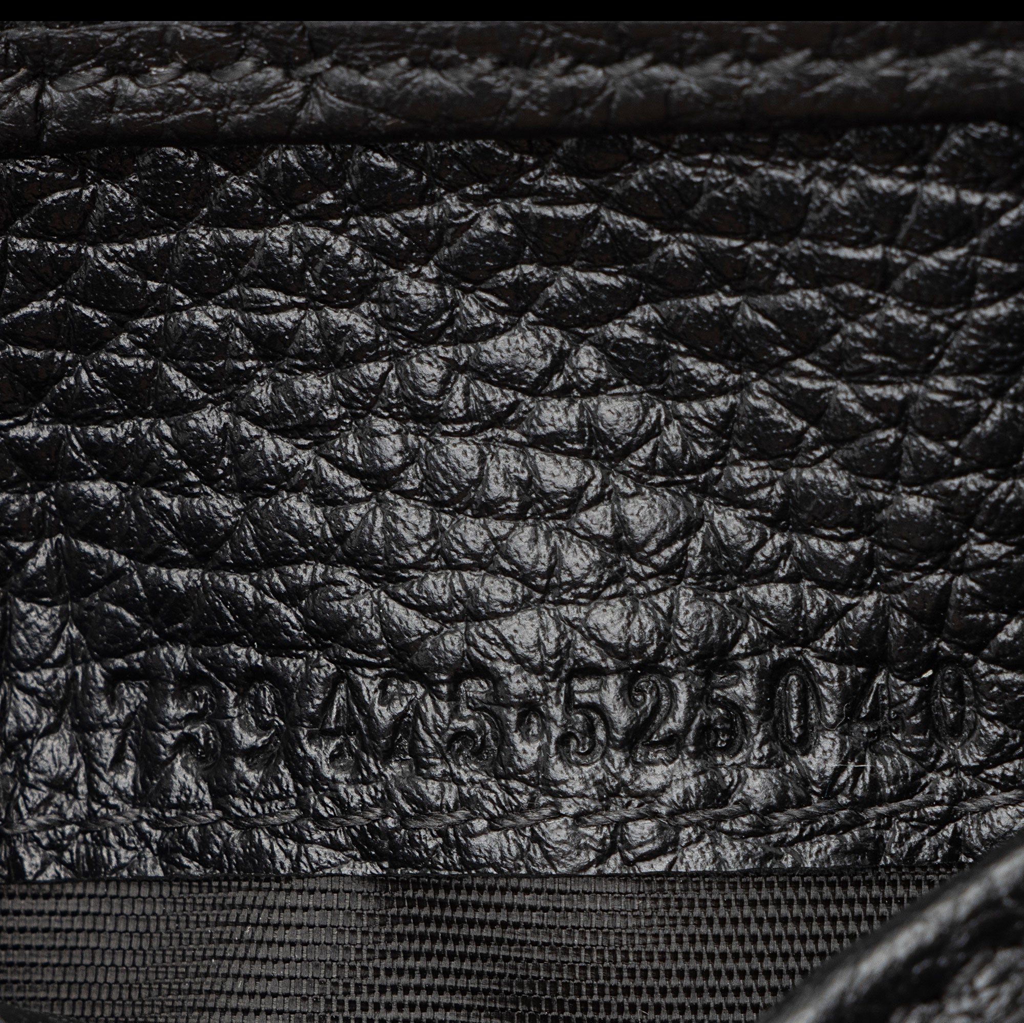 Gucci Jumbo GG Embossed Leather Wallet (SHF-NNpWM6)