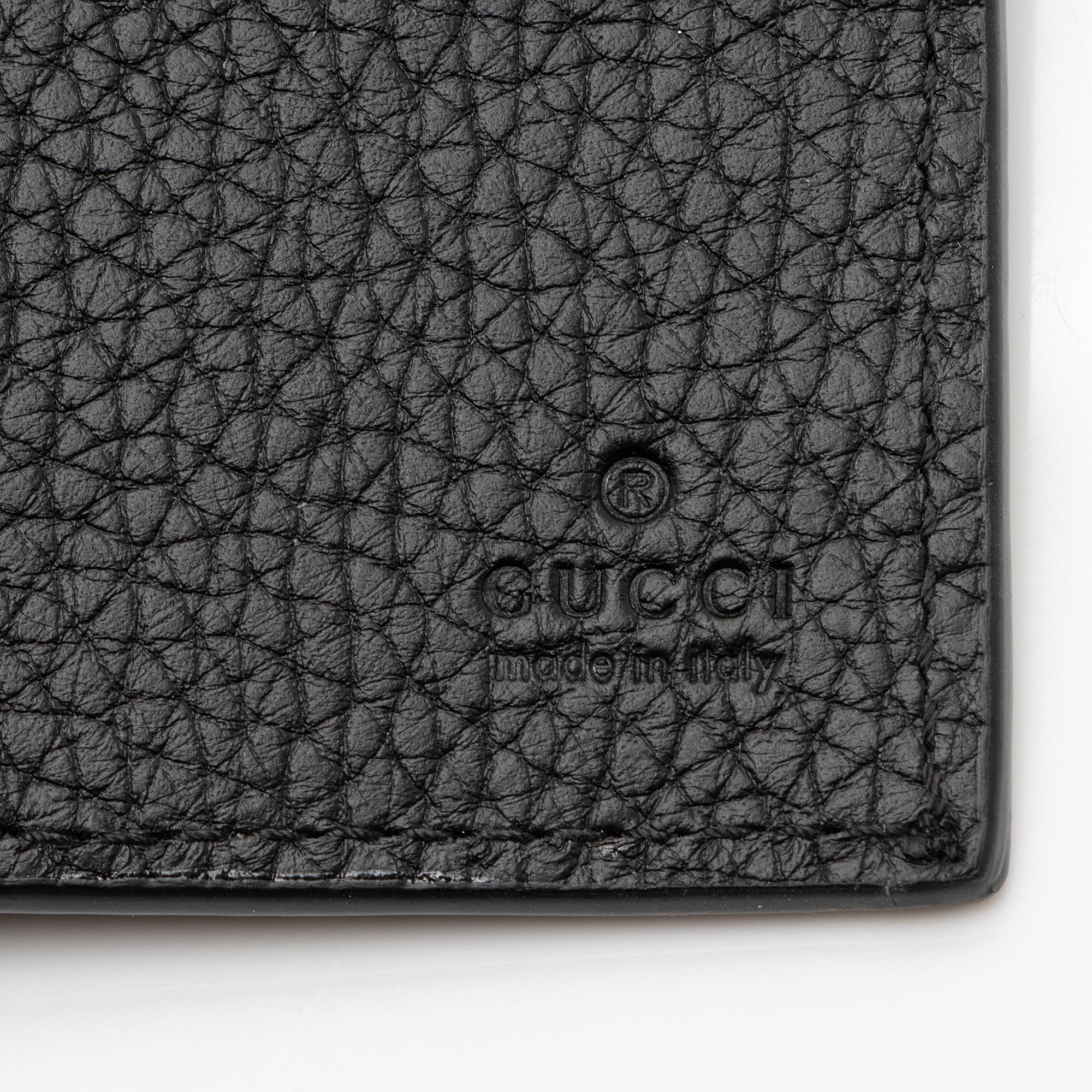 Gucci Jumbo GG Embossed Leather Wallet (SHF-NNpWM6)