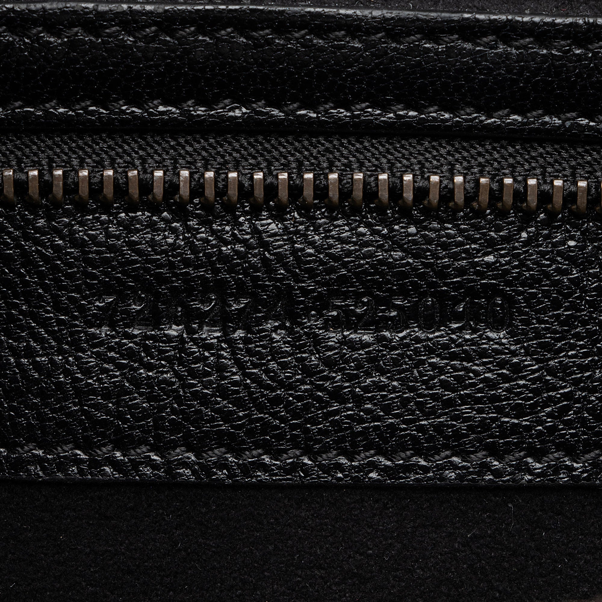 Gucci Leather Aphrodite Medium Shoulder Bag (SHF-YuLy0F)