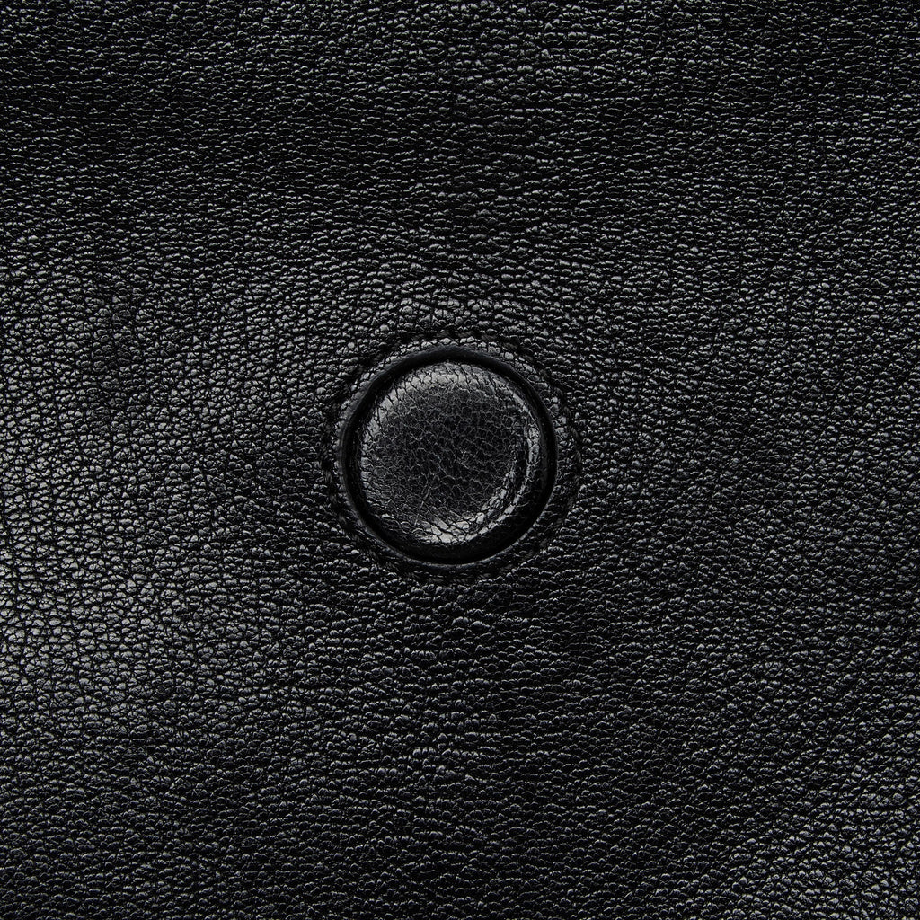 Gucci Leather Aphrodite Medium Shoulder Bag (SHF-YuLy0F)
