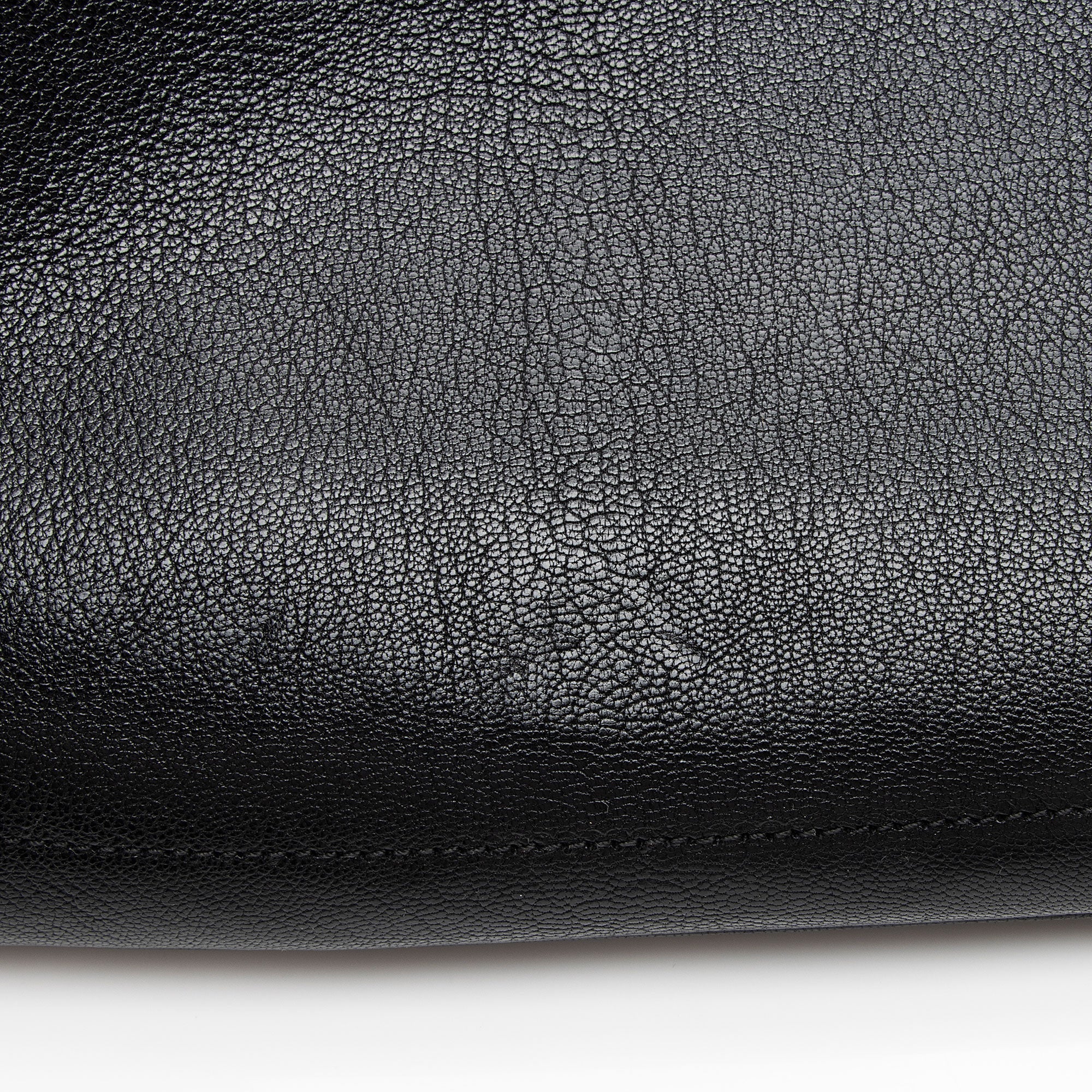 Gucci Leather Aphrodite Medium Shoulder Bag (SHF-YuLy0F)