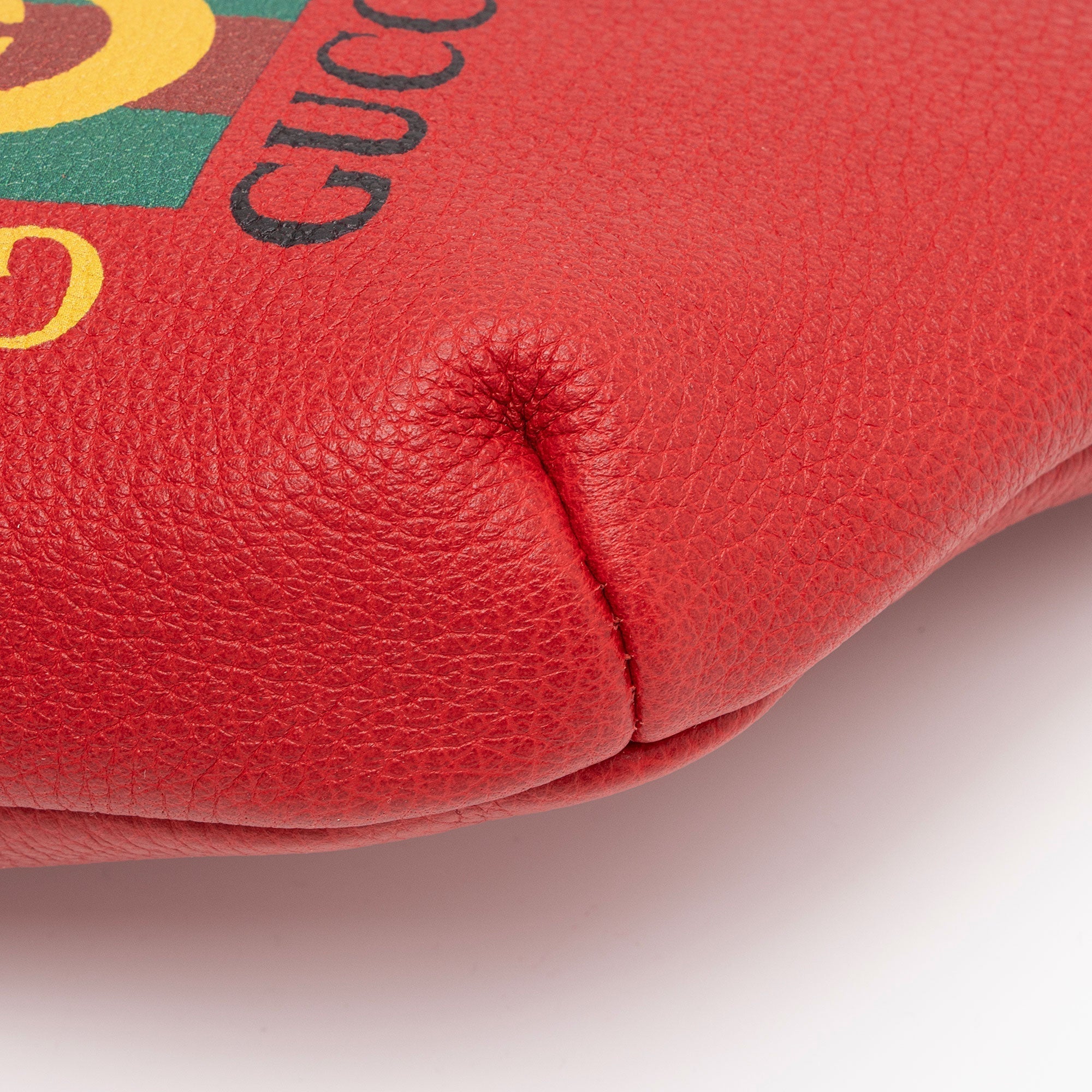 Gucci Leather Logo Belt Bag (SHF-8i0BNu)