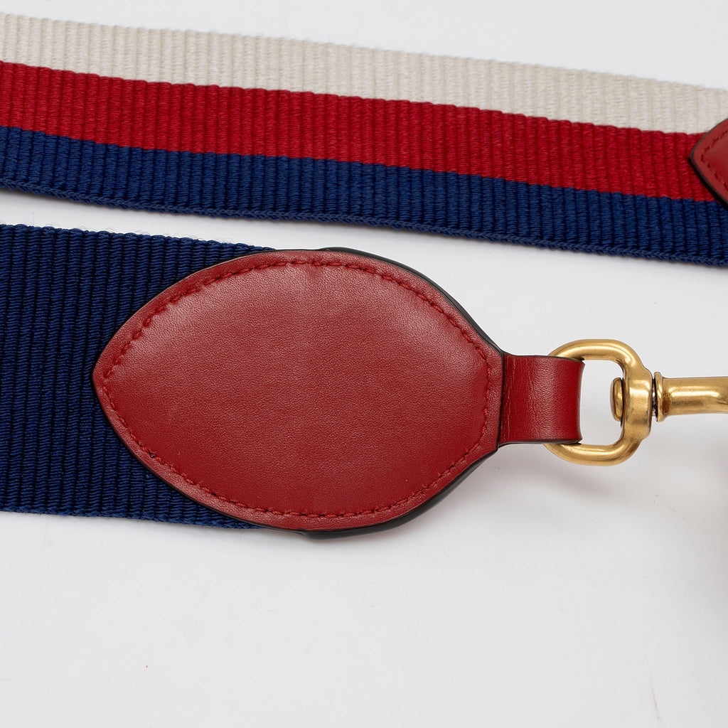 Gucci Matelasse Leather GG Marmont Bucket Bag (SHF-aEqM68)