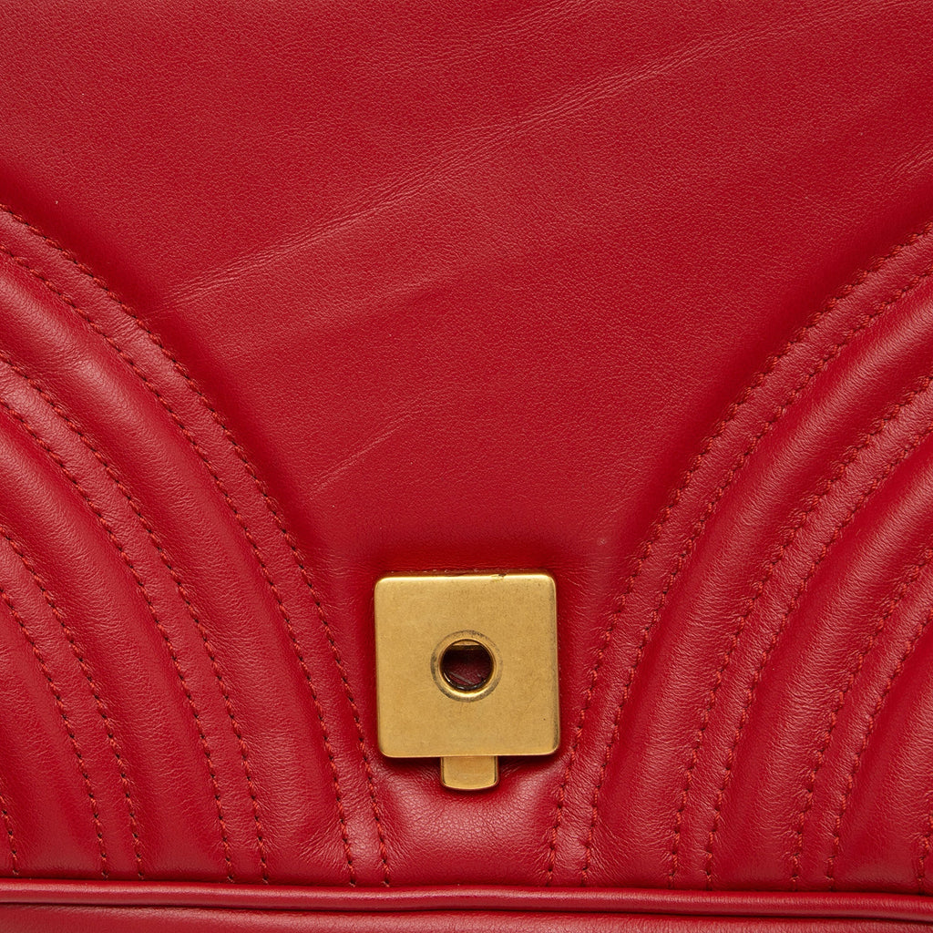Gucci Matelasse Leather GG Marmont Small Flap Bag (SHF-bWHrUc)
