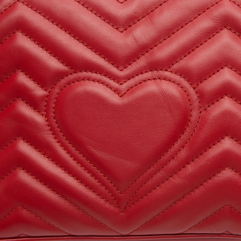 Gucci Matelasse Leather GG Marmont Small Flap Bag (SHF-bWHrUc)