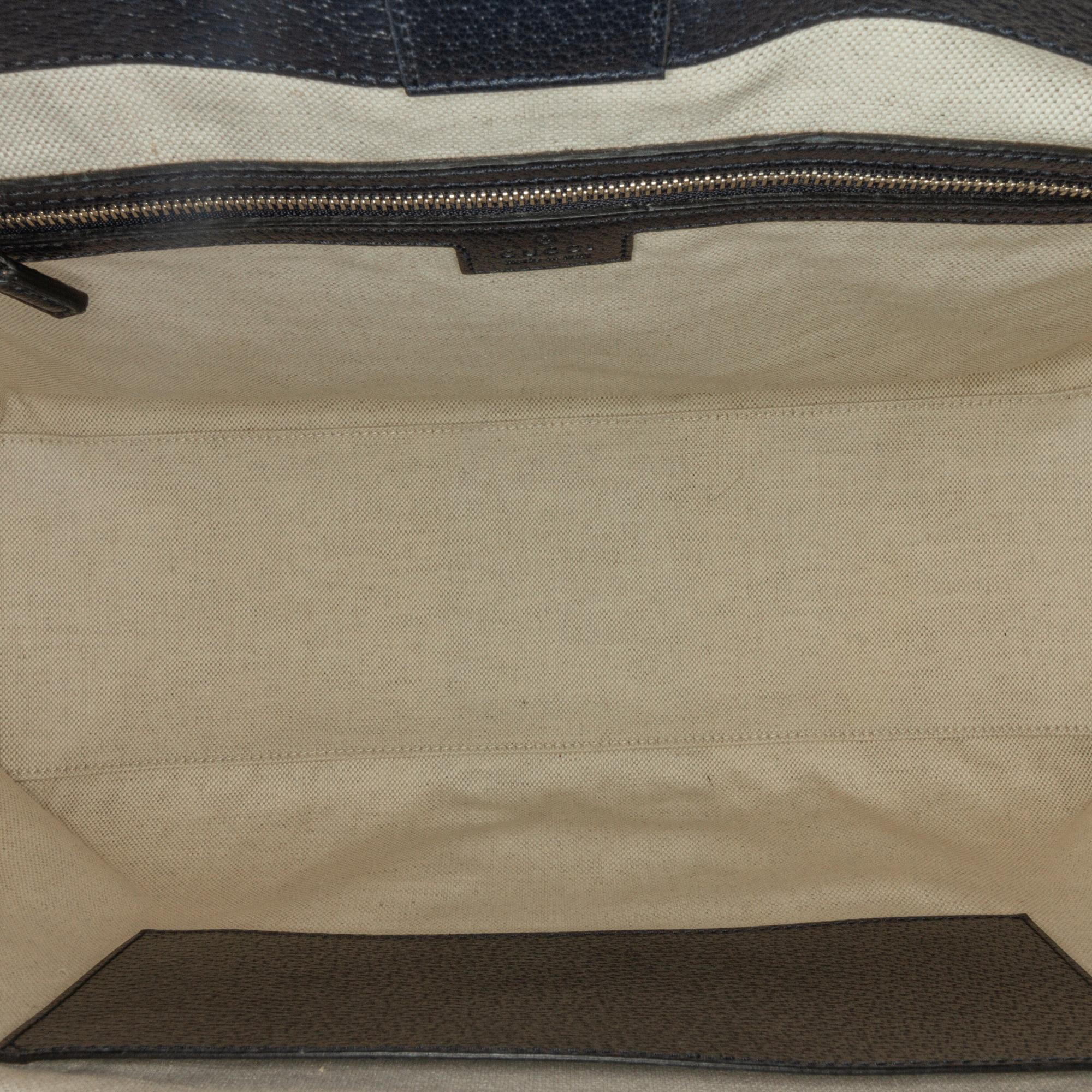 Gucci Medium GG Supreme Ophidia Tote (SHG-j9t1ZS)