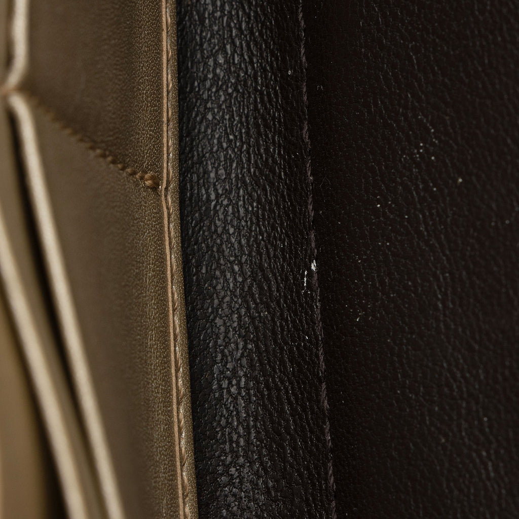 Gucci Metallic GG Imprime Zip Around Wallet (SHF-Q4BvCG)