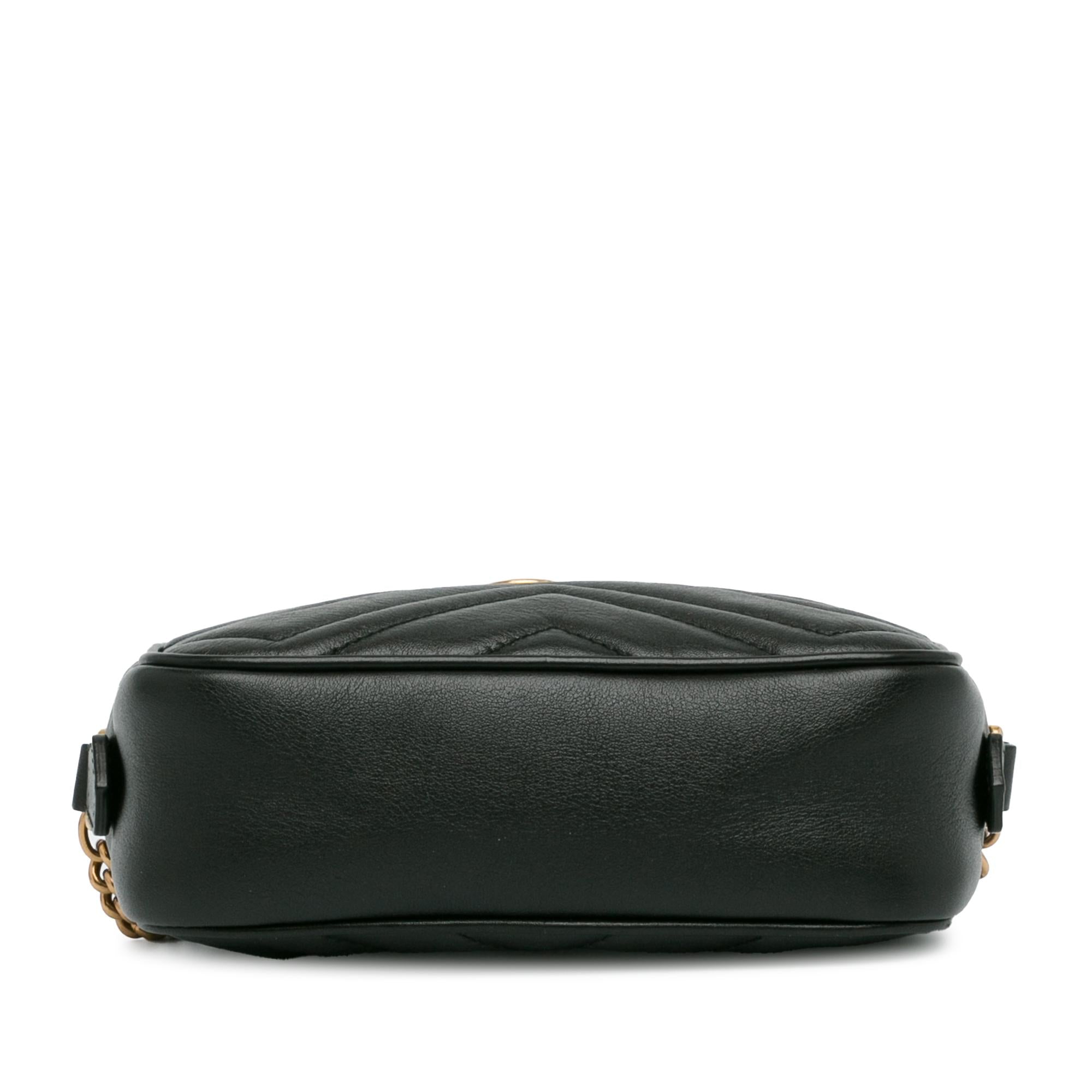Gucci Mini GG Marmont Matelasse Crossbody Bag (SHG-FuNYR9)