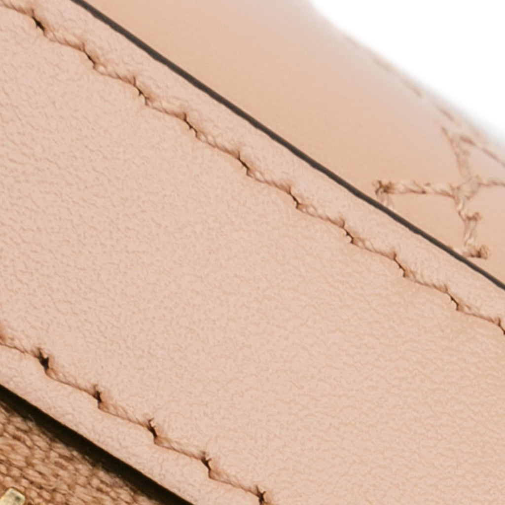 Gucci Small GG Matelasse Chain Satchel (SHG-vQqZPV)