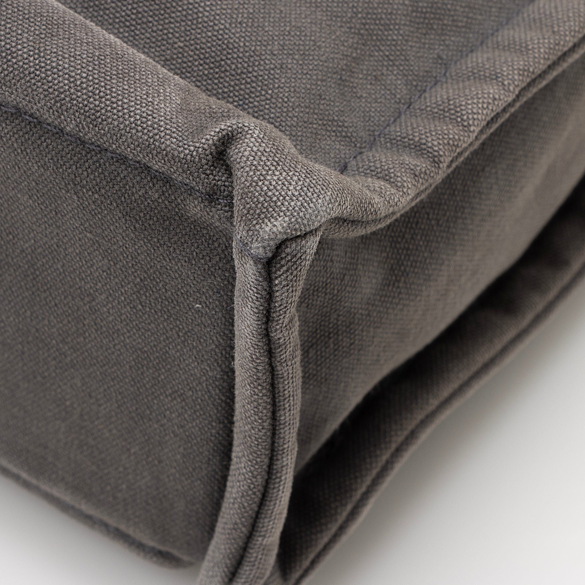 Hermes Canvas Herline PM Tote (SHF-22476)