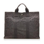 Hermes Herline MM Tote Bag (SHG-35760)