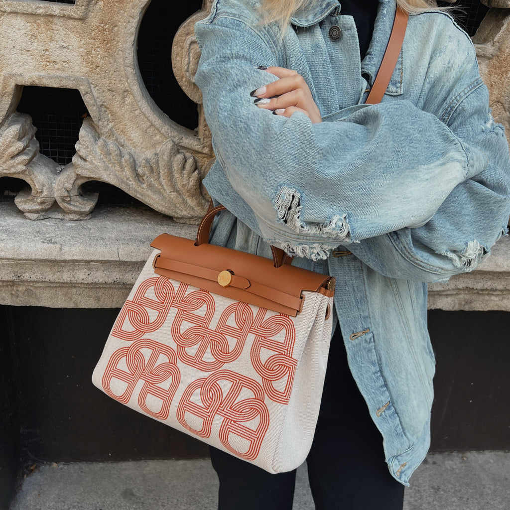 Hermes Ebene Vache Hunter Chaine D'Ancre Herbag 31PM Bag