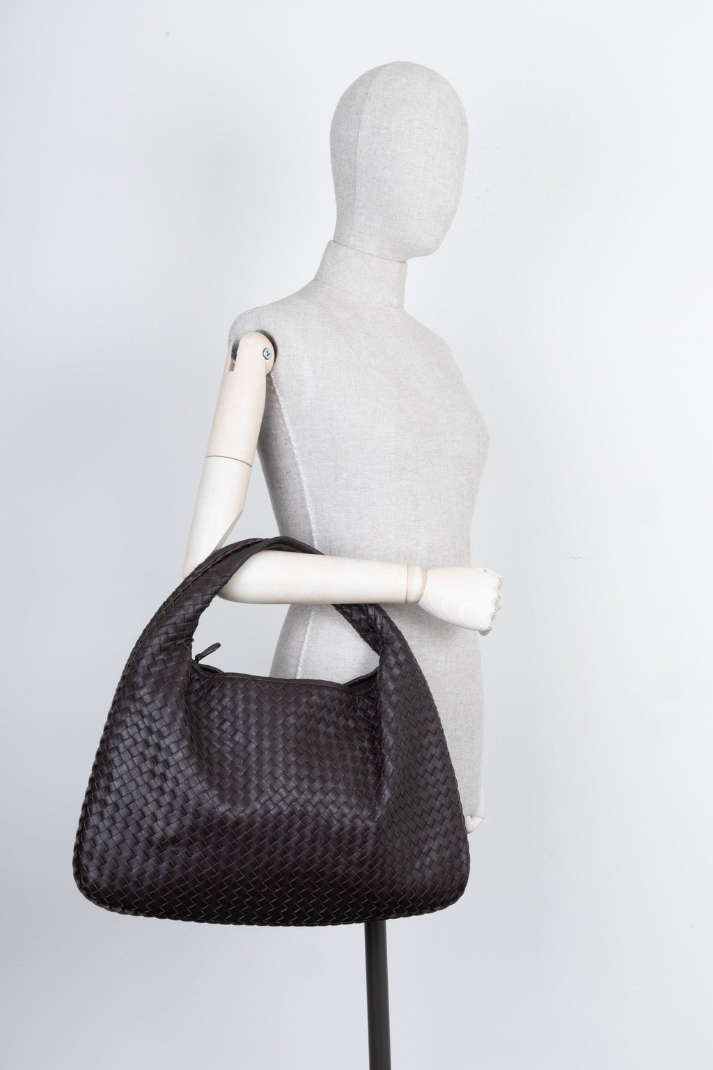 BOTTEGA VENETA Hobo Bag Brown Intrecciato