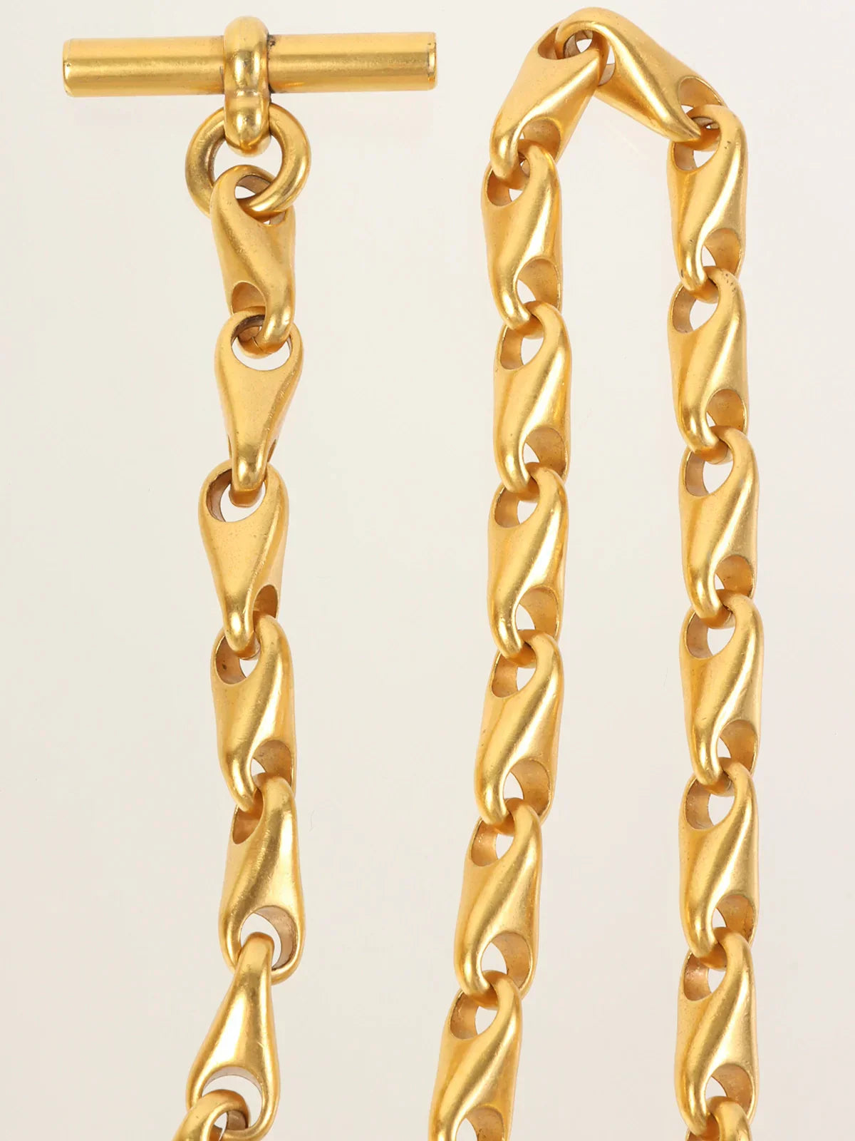 CELINE Circle Logo Plate Chain Belt Gold