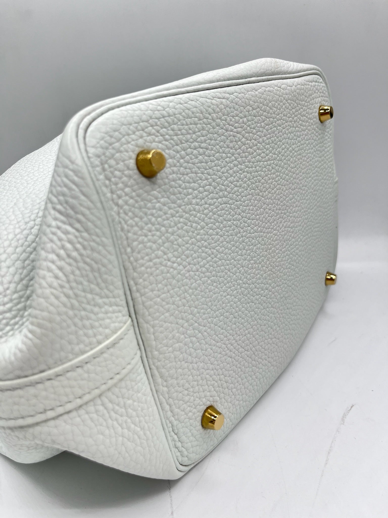 HERMES - Picotin Lock 22 White Clemence Handbag