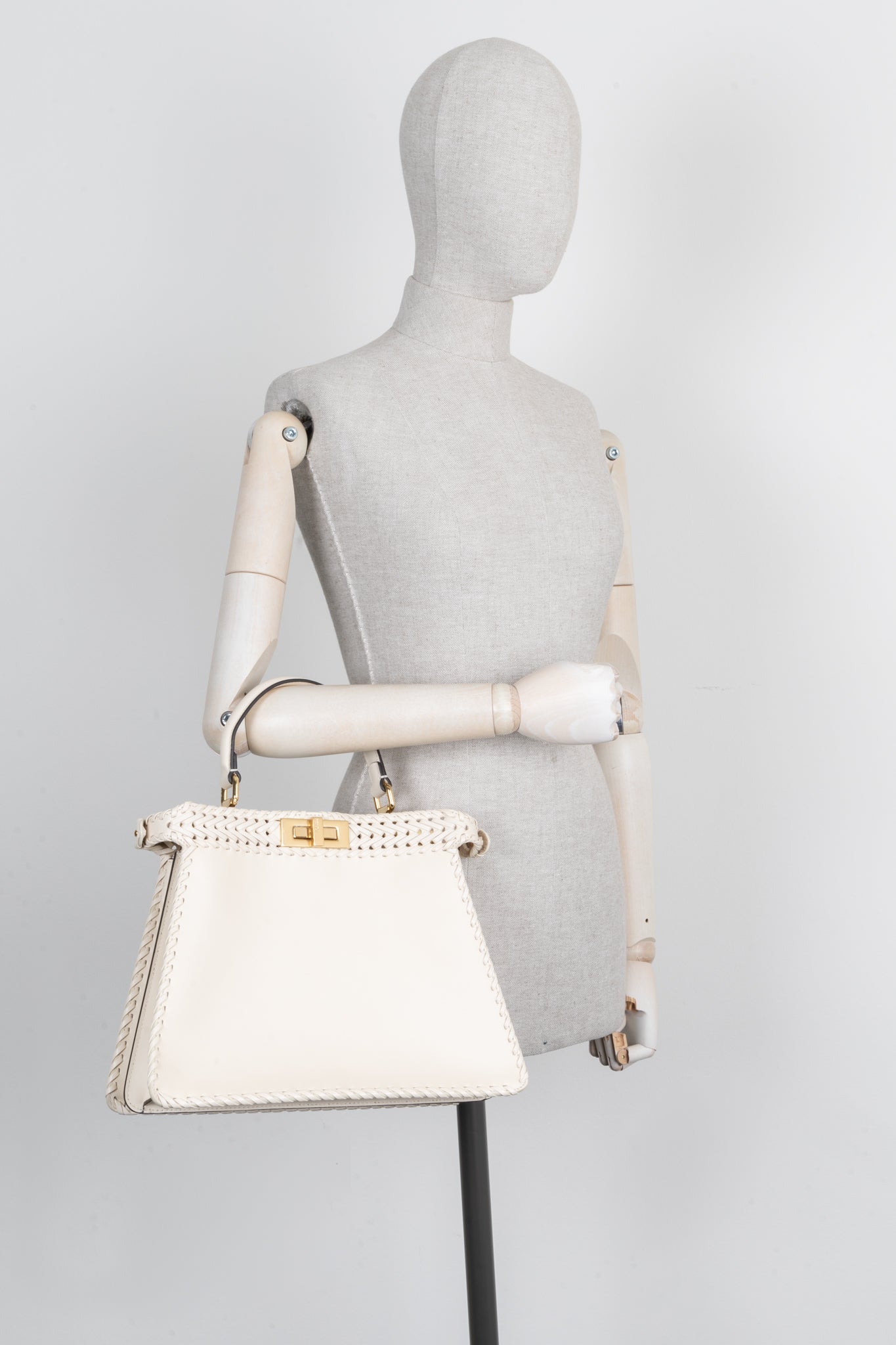 FENDI Peekaboo ISeeU Woven Handbag Cream