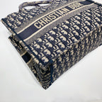 No.4037-Christian Dior Medium Oblique Embroidery Book Tote