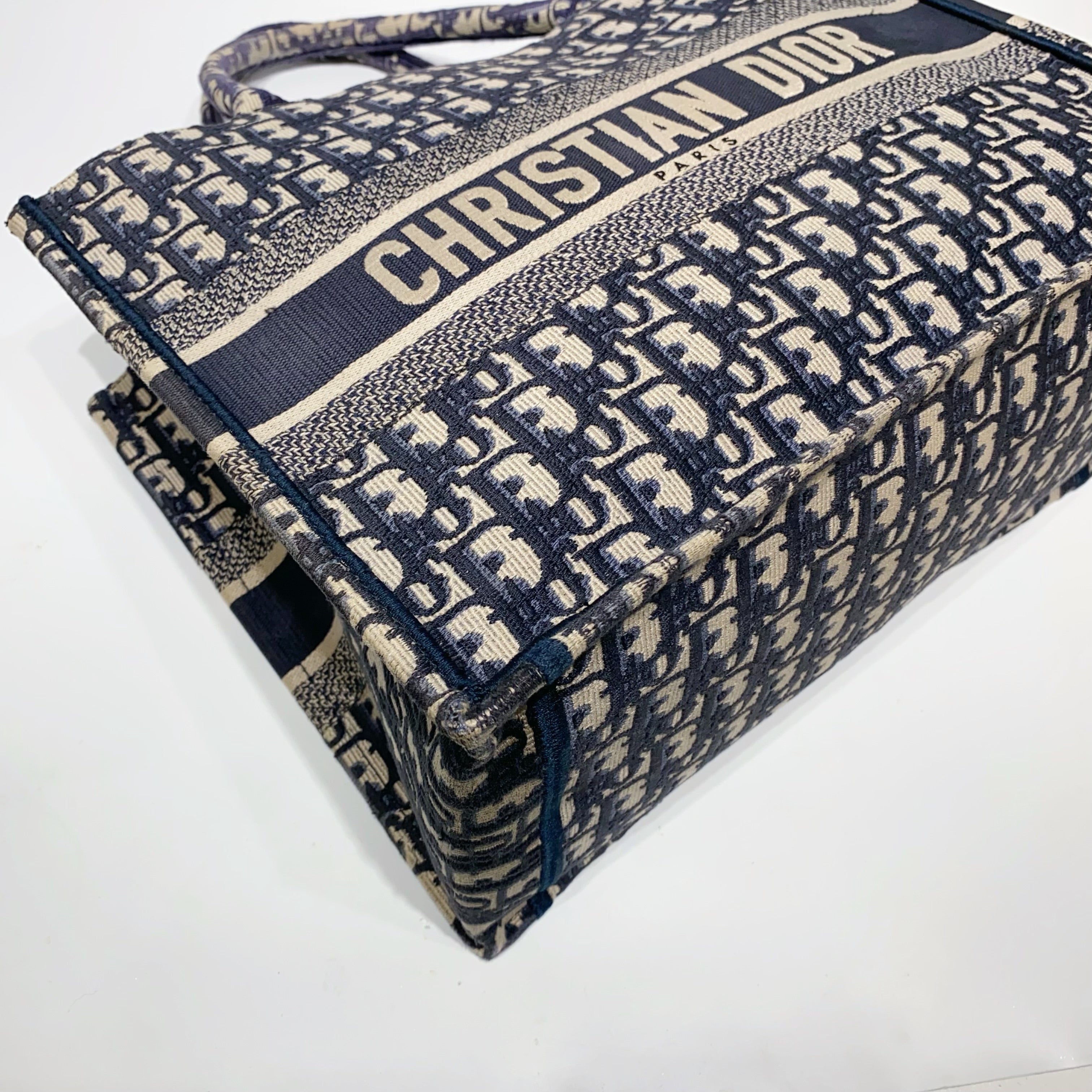 No.4037-Christian Dior Medium Oblique Embroidery Book Tote