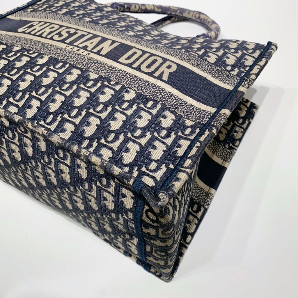 No.4037-Christian Dior Medium Oblique Embroidery Book Tote