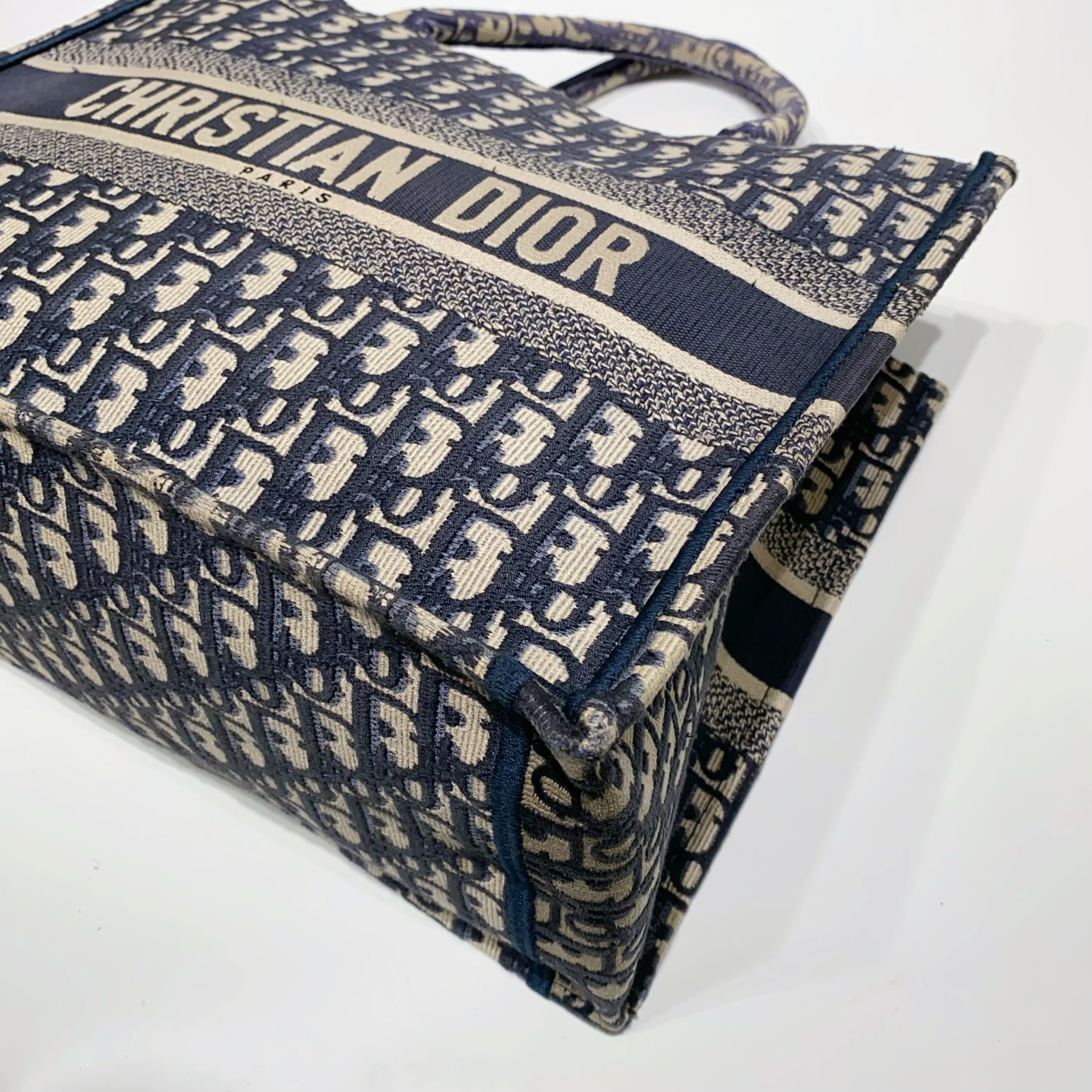 No.4037-Christian Dior Medium Oblique Embroidery Book Tote