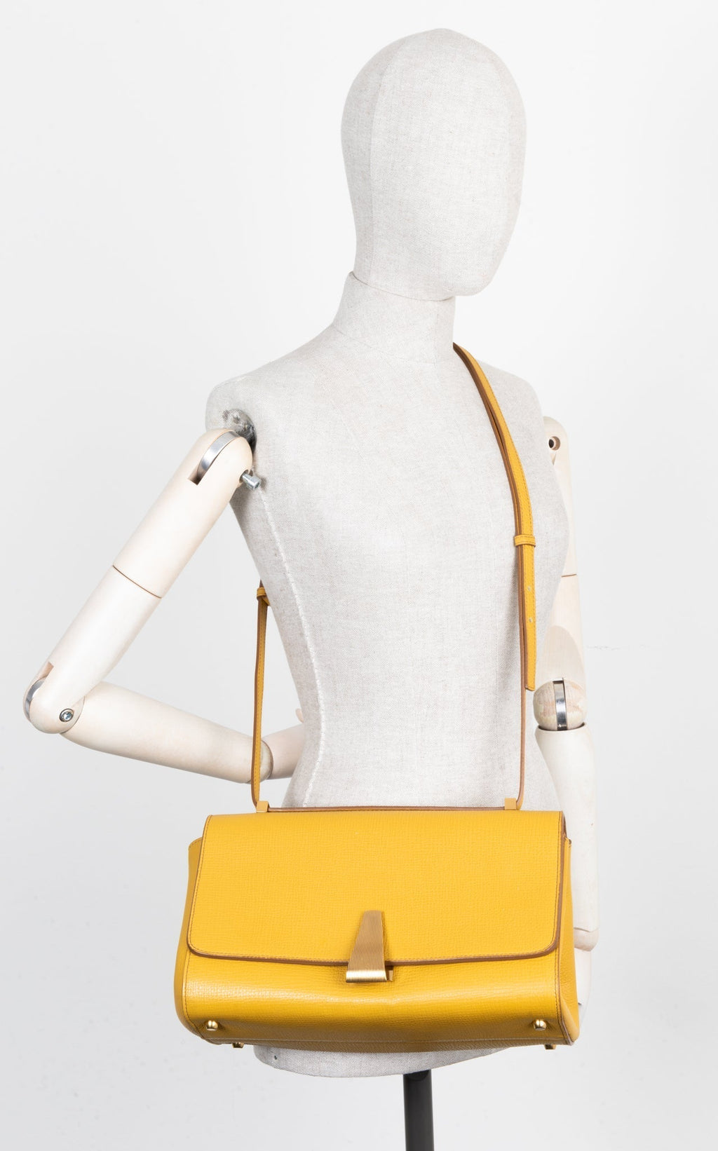 BOTTEGA VENETA BV Angle Bag Leather Yellow