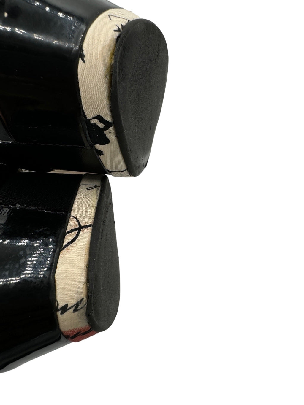 CHANEL - Pumps Black Patent Leather Size 7