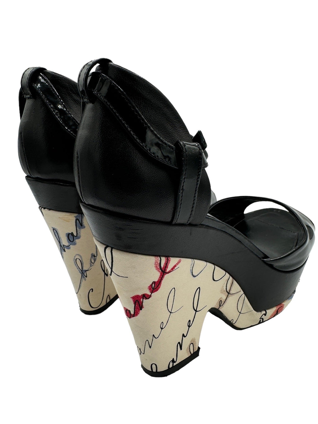 CHANEL - Pumps Black Patent Leather Size 7