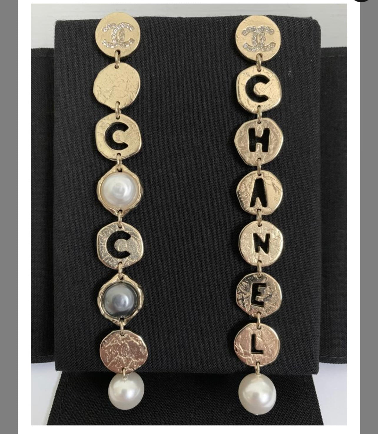 CHANEL COCO CHANEL Logo Gold Tone Disc Pearl Drop Earrings