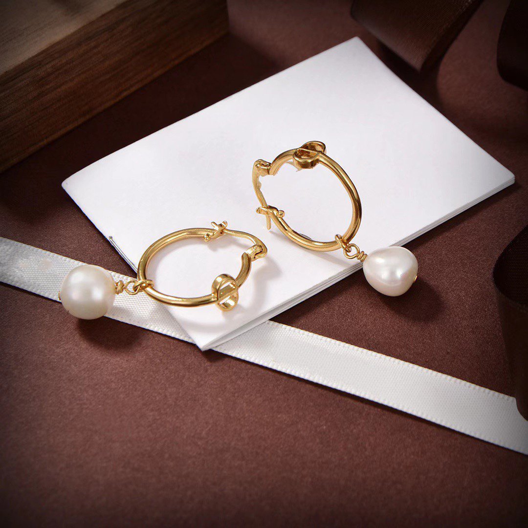 DIOR PEARL GOLD EARRINGS