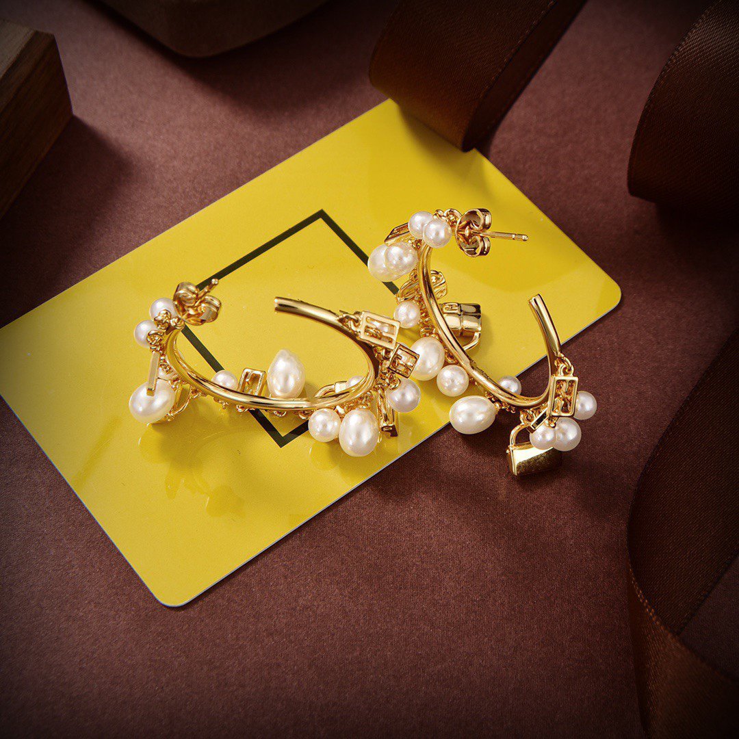 FENDI F BUCKLE PEARL GOLD EARRINGS