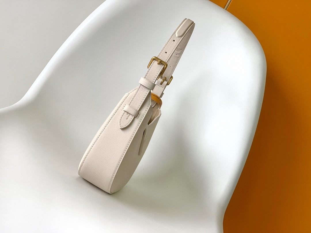 Louis Vuitton low key shoulder bag 26cm cream calfskin
