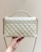 25P KELLY HANDLE BAG 26 IN MILKY WHITE LAMBSKIN GOLD HARDWARE