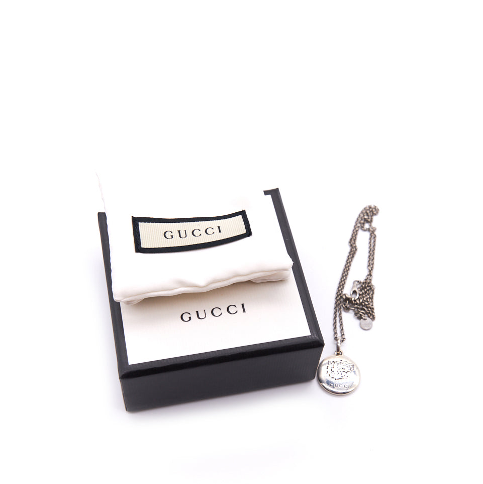 Gucci "Blind For Love" Necklace in Silver
