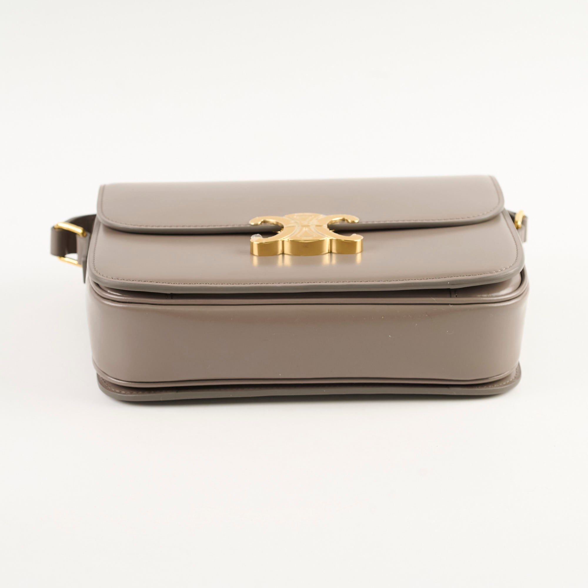 Celine Classique Medium Triomphe Bag Pebble