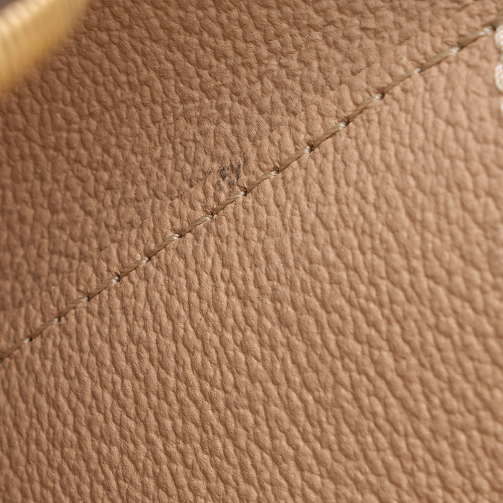 Louis Vuitton Monogram Canvas Cosmetic GM Pouch (SHF-19051)