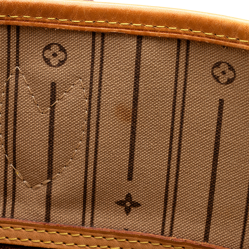 Louis Vuitton Monogram Canvas Neverfull MM Tote (SHF-18558)