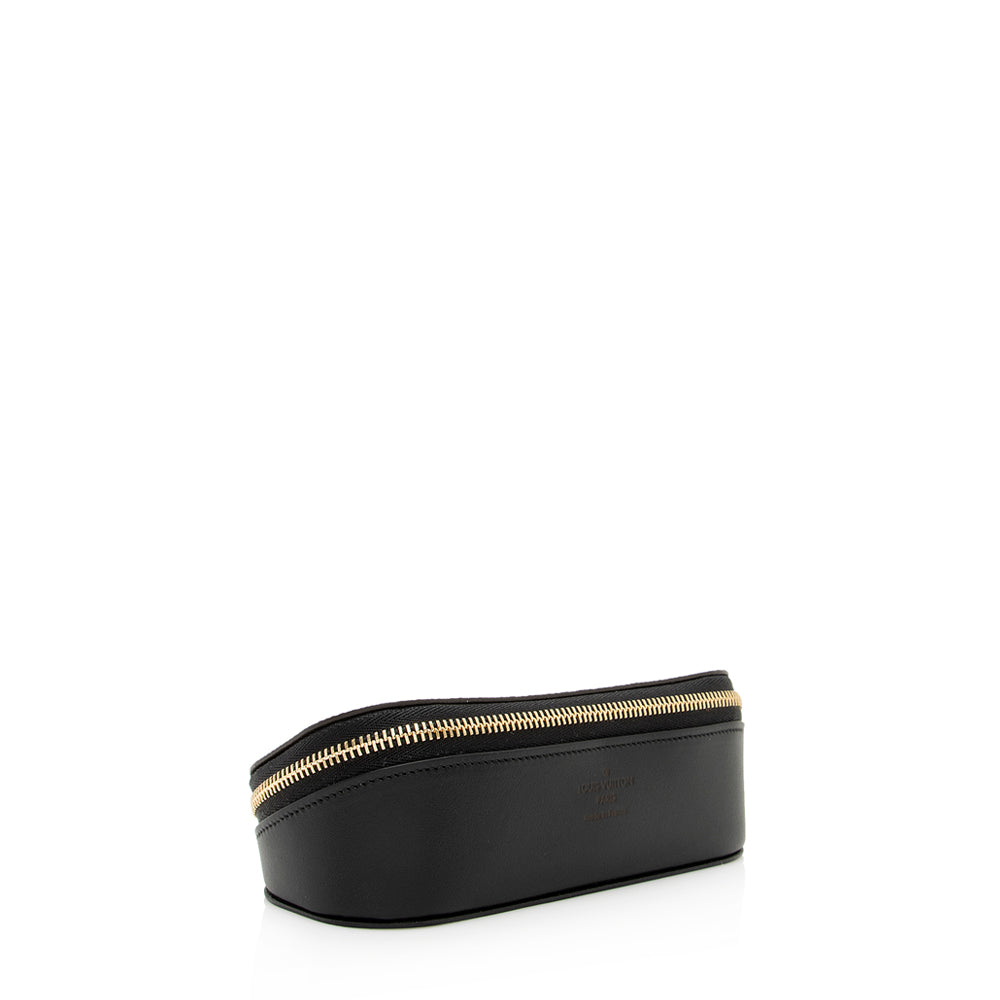 Louis Vuitton Monogram Canvas Sunglasses GM Pouch (SHF-18987)