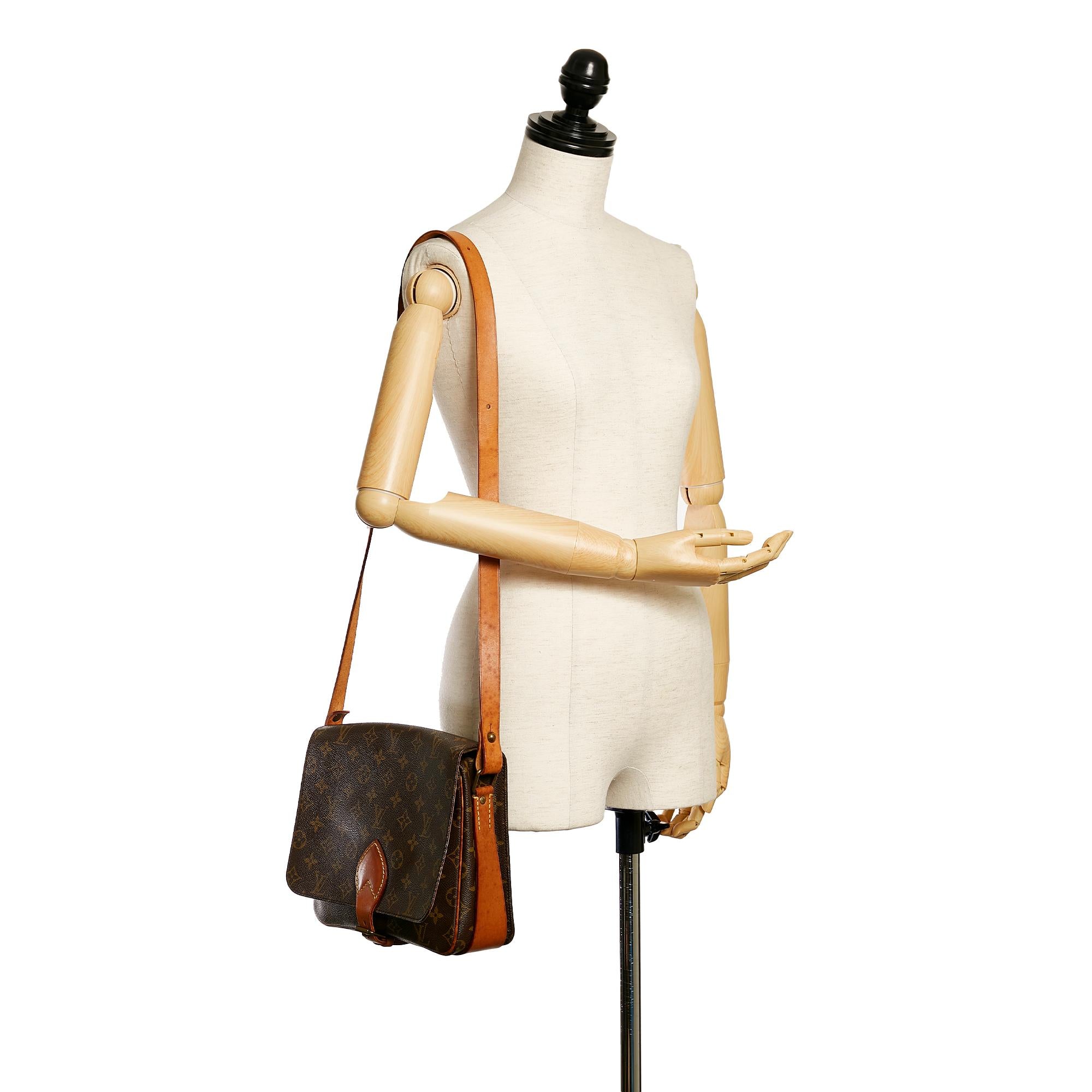 Louis Vuitton Monogram Cartouchiere MM (SHG-29213)