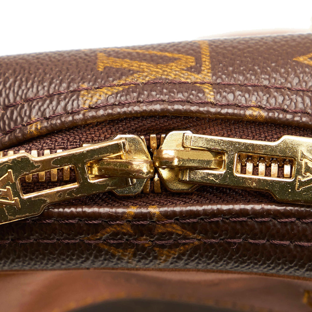 Louis Vuitton Monogram Excursion (SHG-28928)