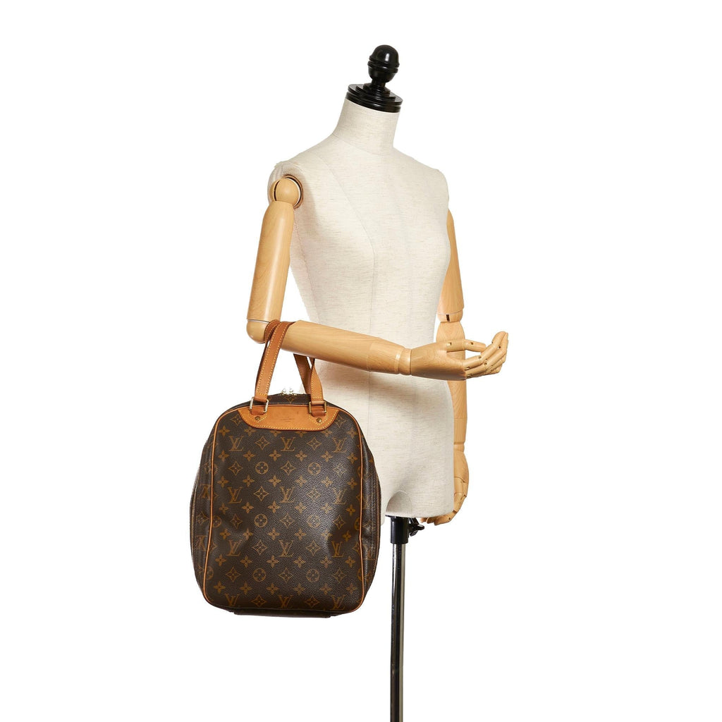 Louis Vuitton Monogram Excursion (SHG-28928)