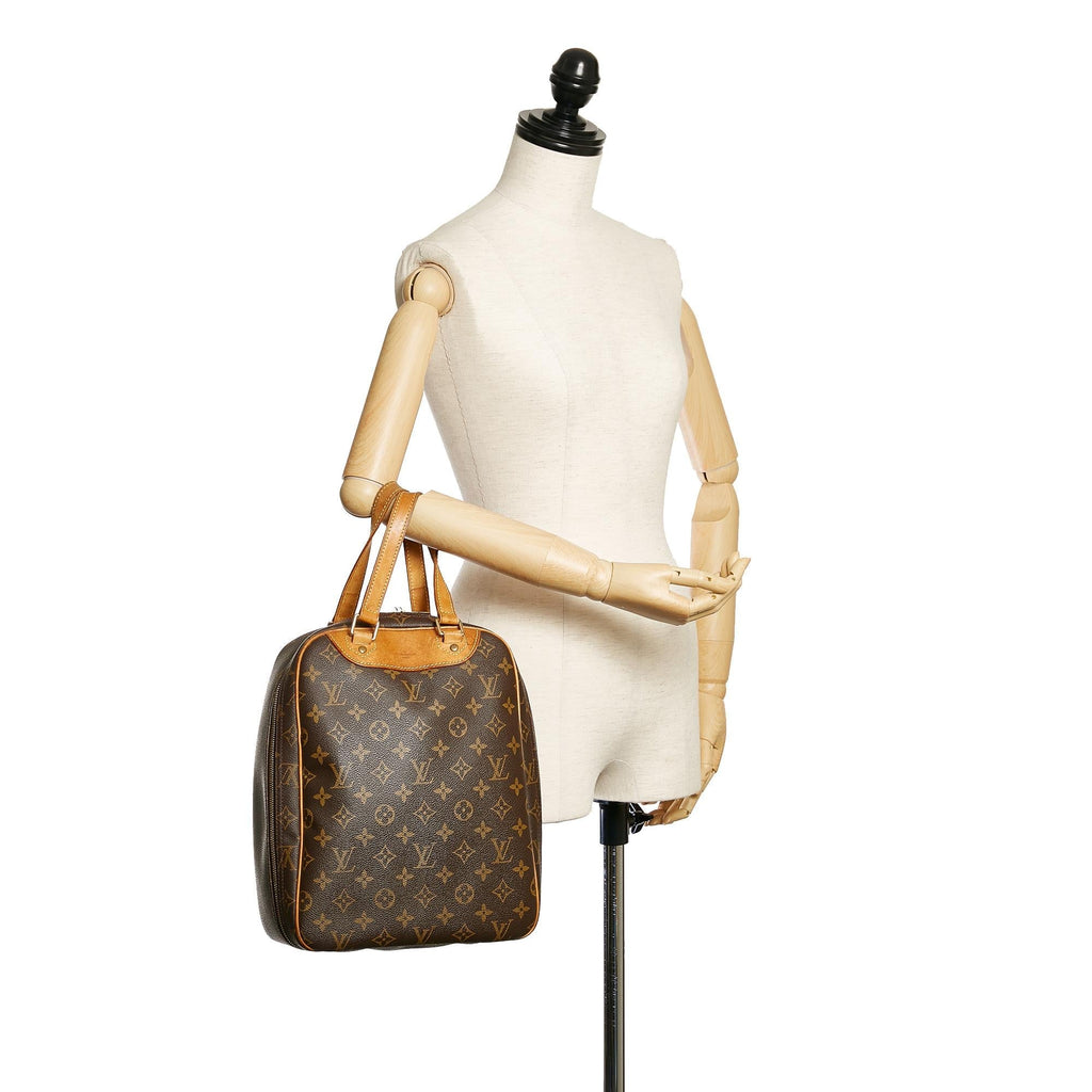 Louis Vuitton Monogram Excursion (SHG-29184)