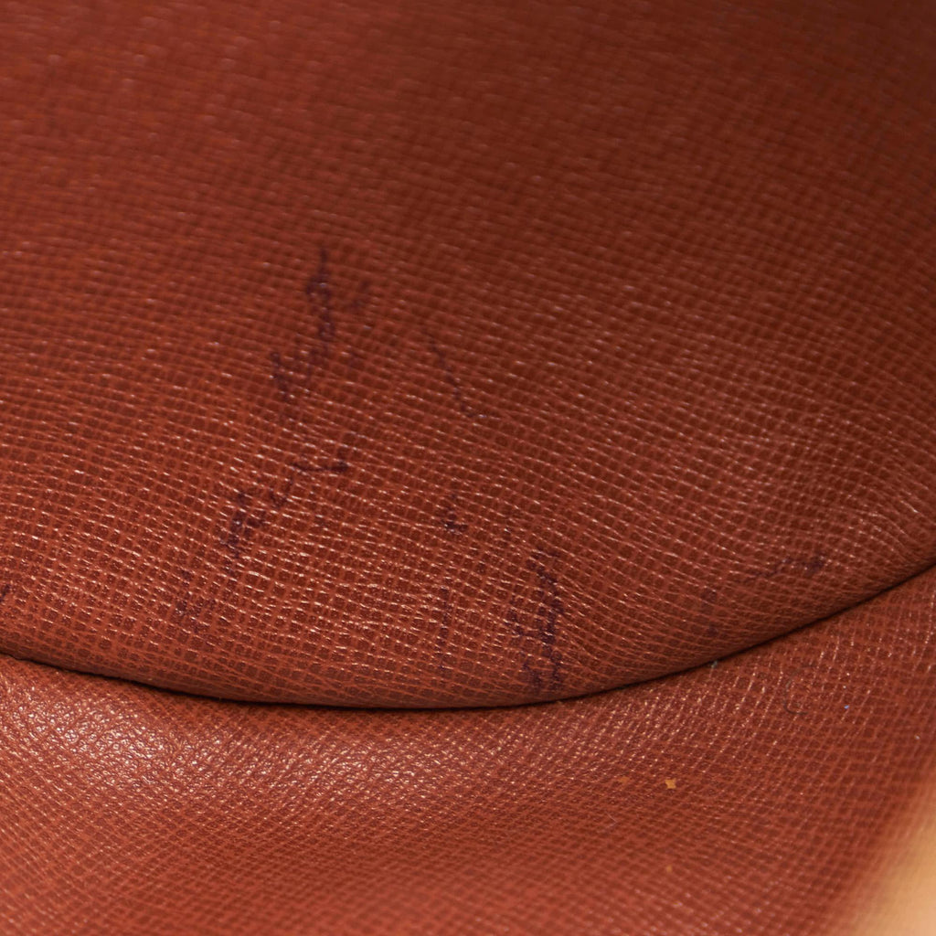 Louis Vuitton Monogram Papillon 30 (SHG-29108)