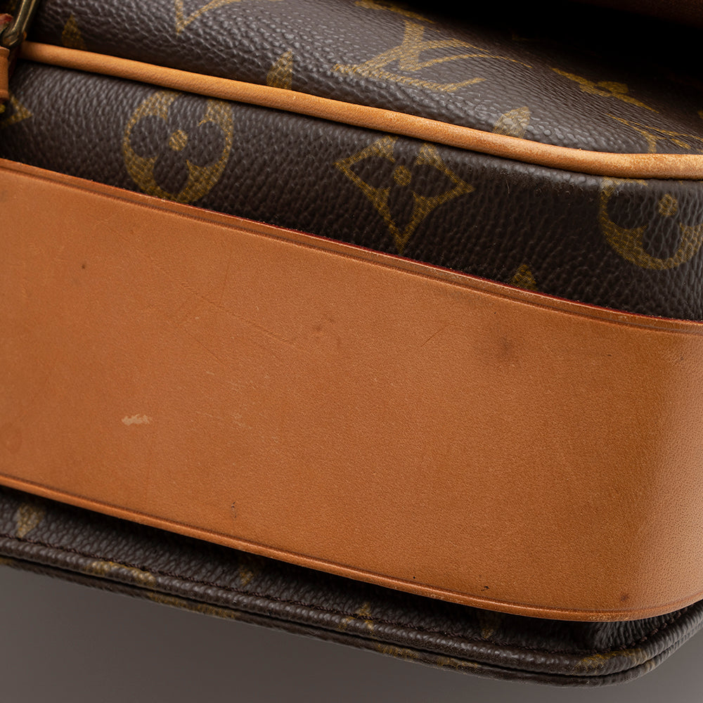 Louis Vuitton Vintage Monogram Canvas Cartouchiere GM Shoulder Bag (SHF-14736)