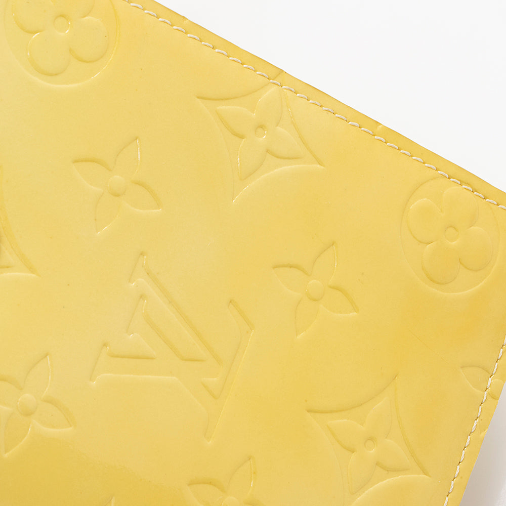 Louis Vuitton Vintage Monogram Vernis Kenmare Crossbody Bag (SHF-15600)