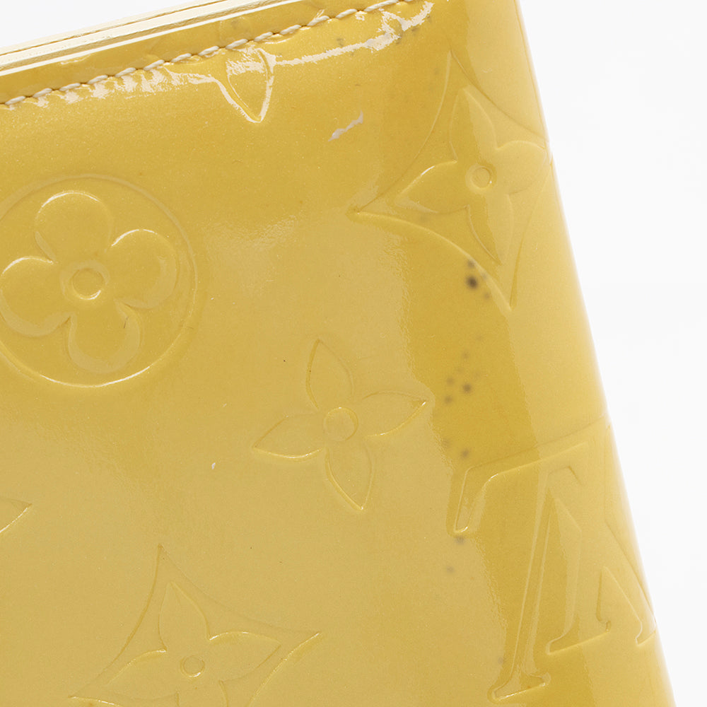 Louis Vuitton Vintage Monogram Vernis Kenmare Crossbody Bag (SHF-15600)